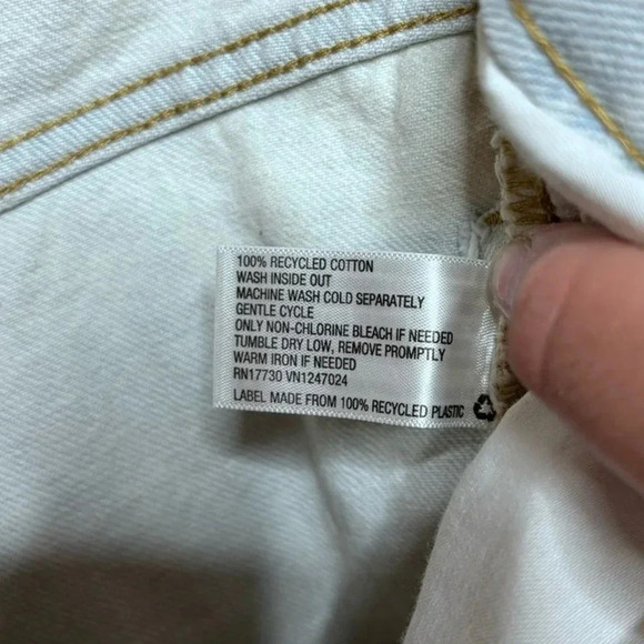 WILD Fable- High Rise Dad Jean​ light wash size 8 - Picture 9 of 11